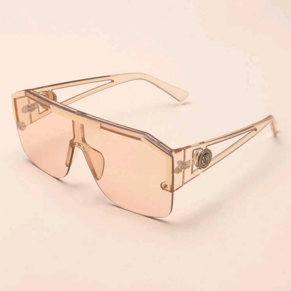 Trendy glasses